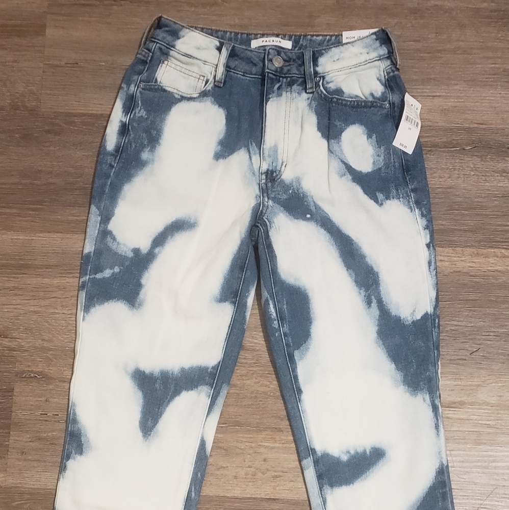 NEW Pacsun Mom Jean Size 26